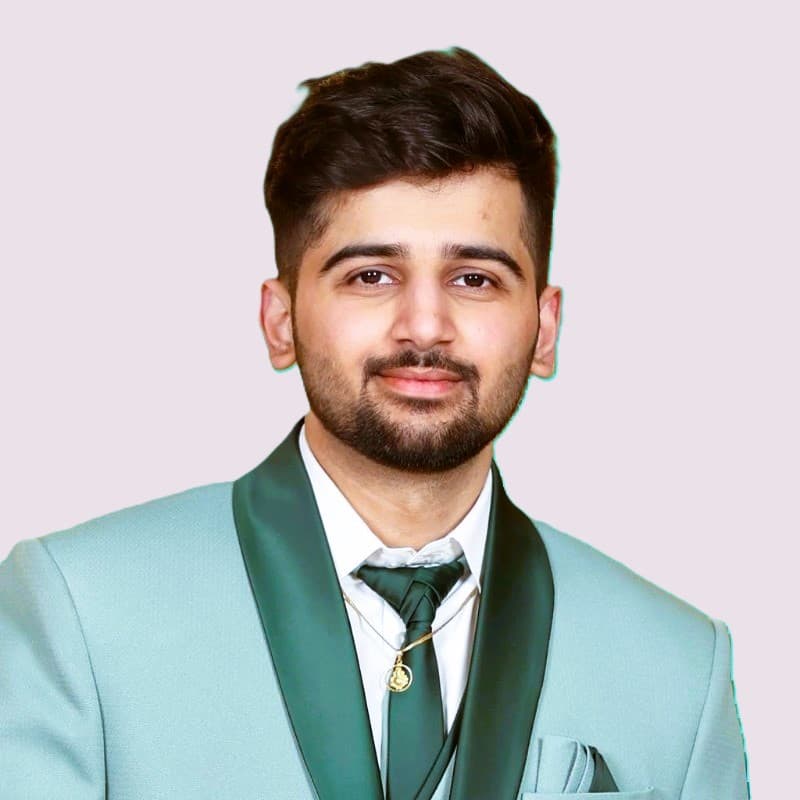 Portrait of Aashutosh Gandotra